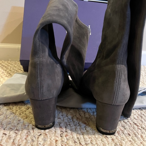 Stuart Weitzman Chicboot NIB - Charcoal Suede - 9.5 - Picture 4 of 6